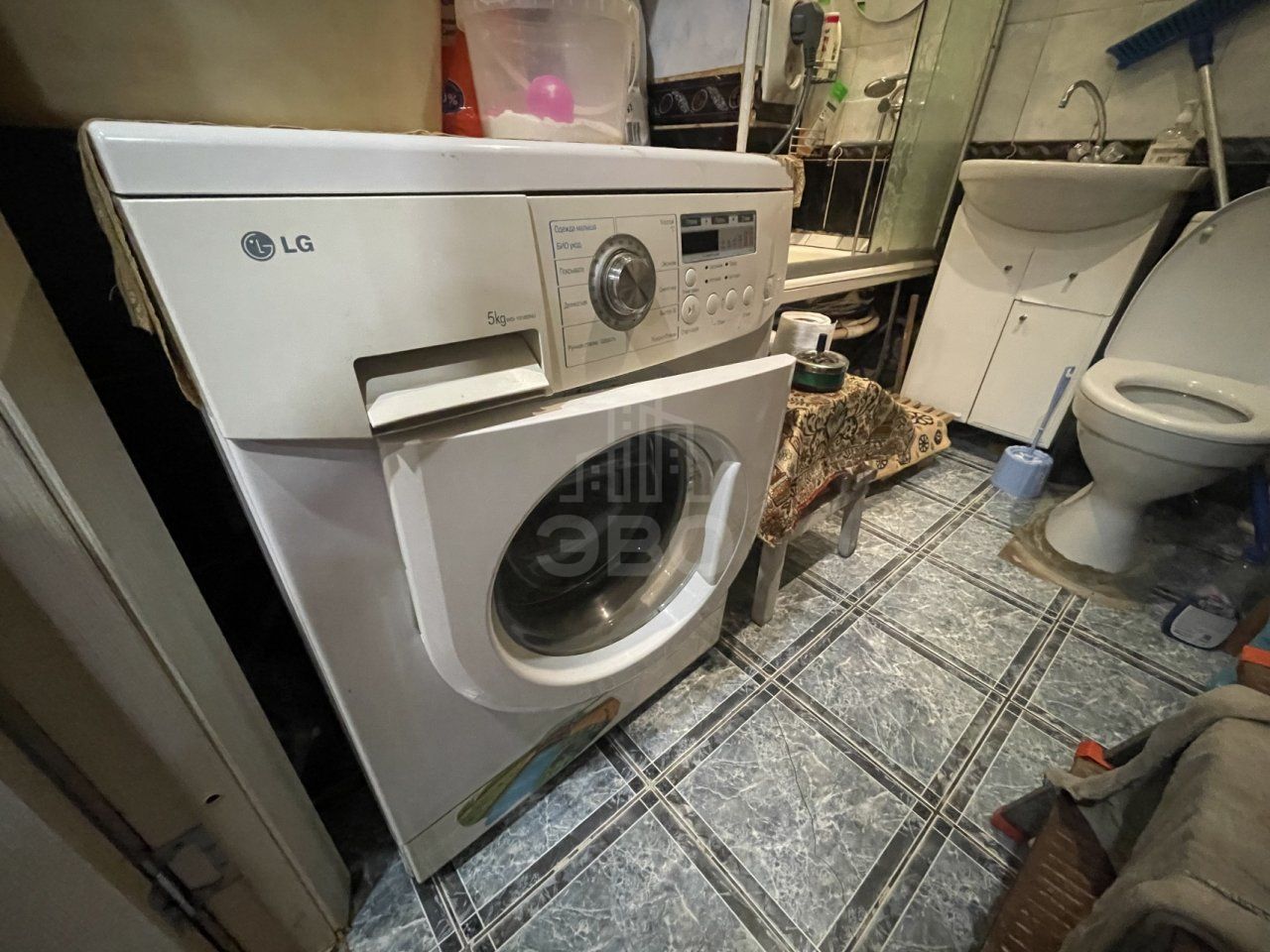 комната в Санкт-Петербурге по адресу: Руставели ул., 30