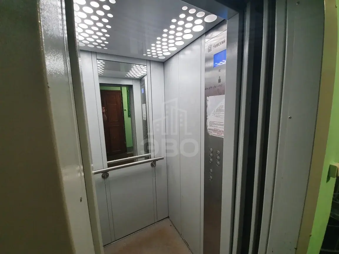 четырехкомнатная квартира в Санкт-Петербурге по адресу: Дунайский проспект, 37, к 1