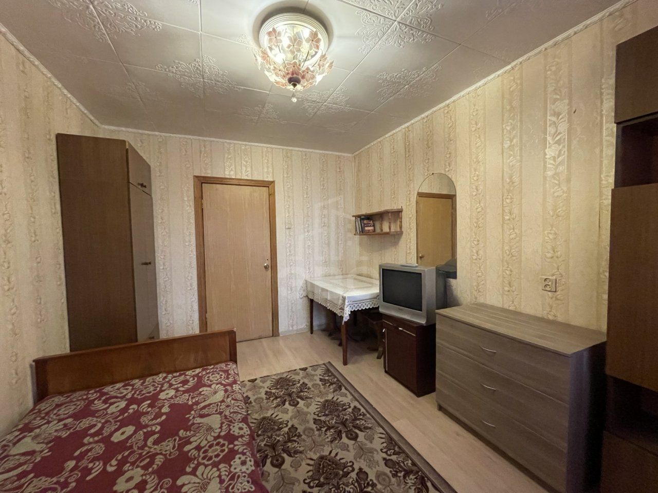 комната в Санкт-Петербурге по адресу: Шлиссельбургский проспект, 47, к 1