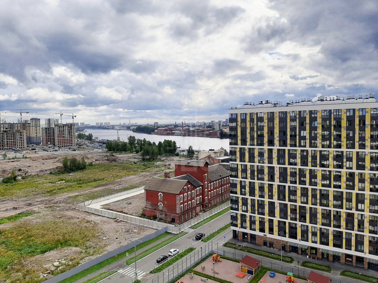 студия в Санкт-Петербурге по адресу: Октябрьская наб., 34, к 4