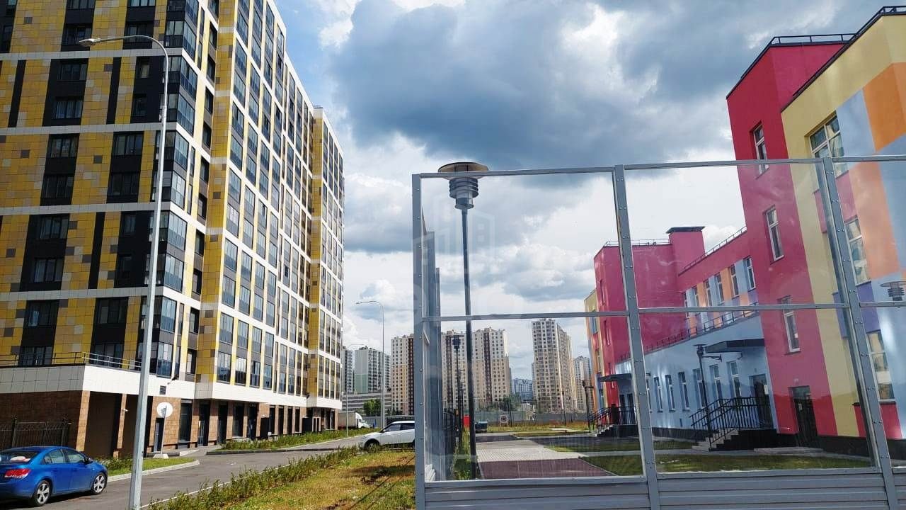 студия в Санкт-Петербурге по адресу: Октябрьская наб., 34, к 4