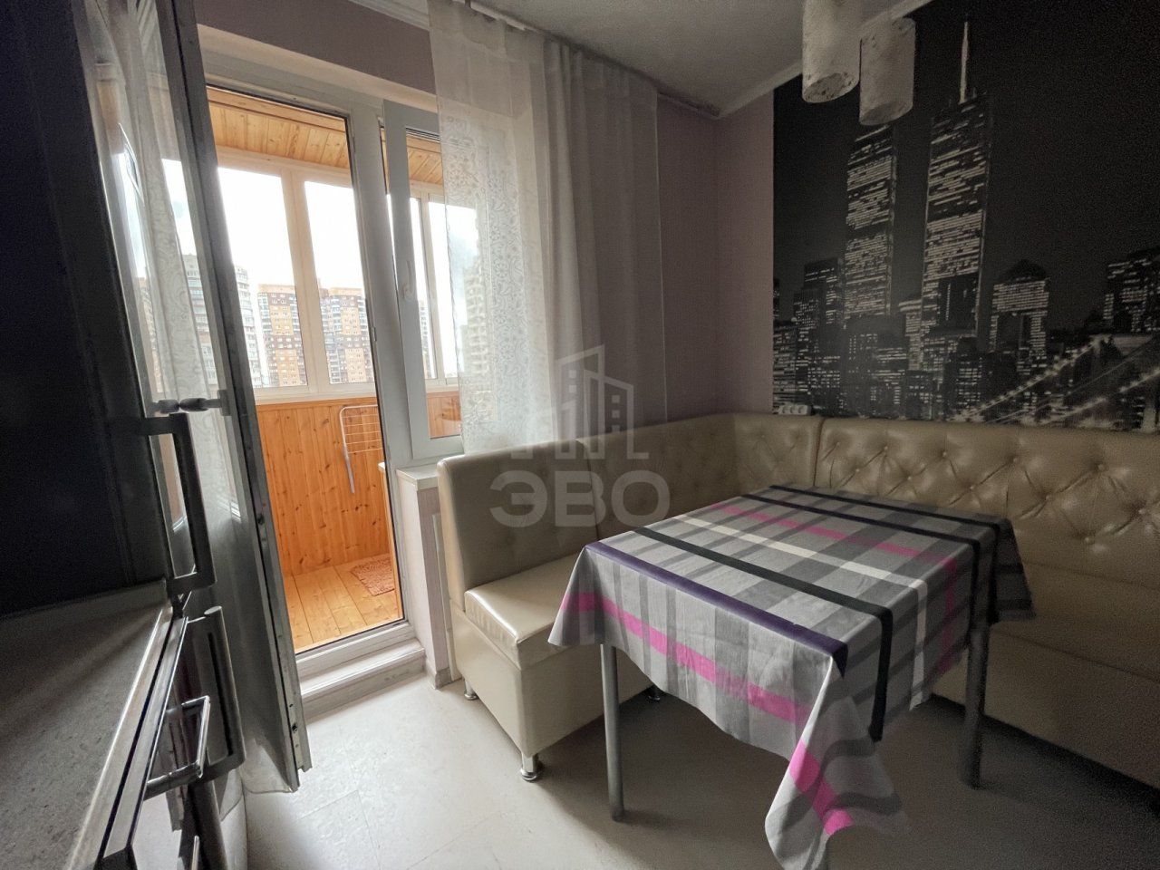 двухкомнатная квартира в Санкт-Петербурге по адресу: Космонавтов проспект, 65, к 10