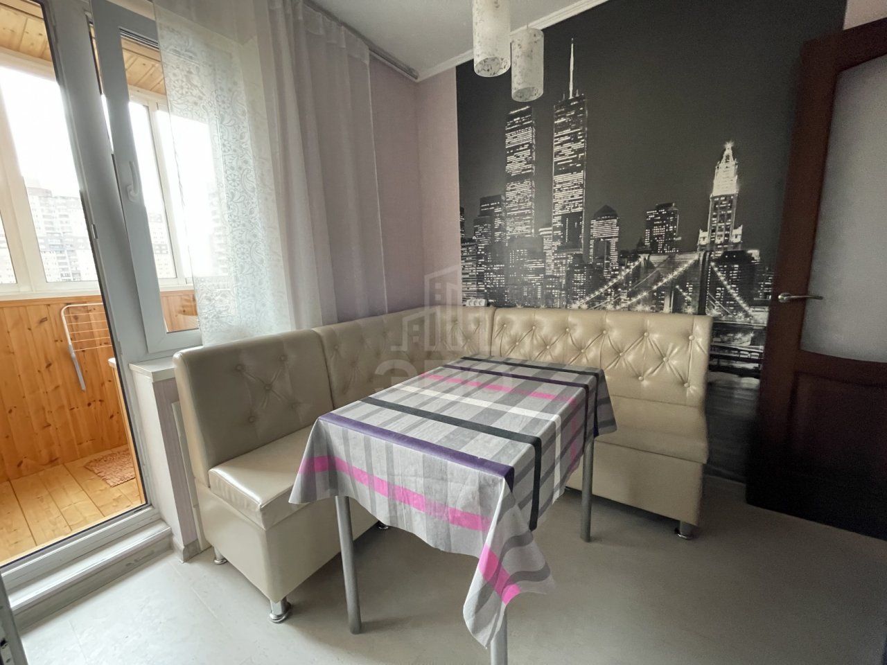 двухкомнатная квартира в Санкт-Петербурге по адресу: Космонавтов проспект, 65, к 10