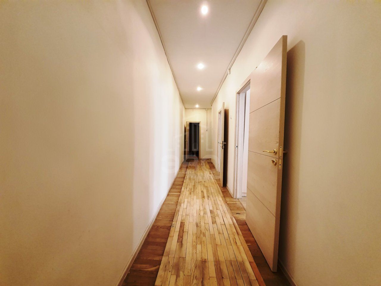 трехкомнатная квартира в Санкт-Петербург по адресу: Некрасова ул., 1, к 38