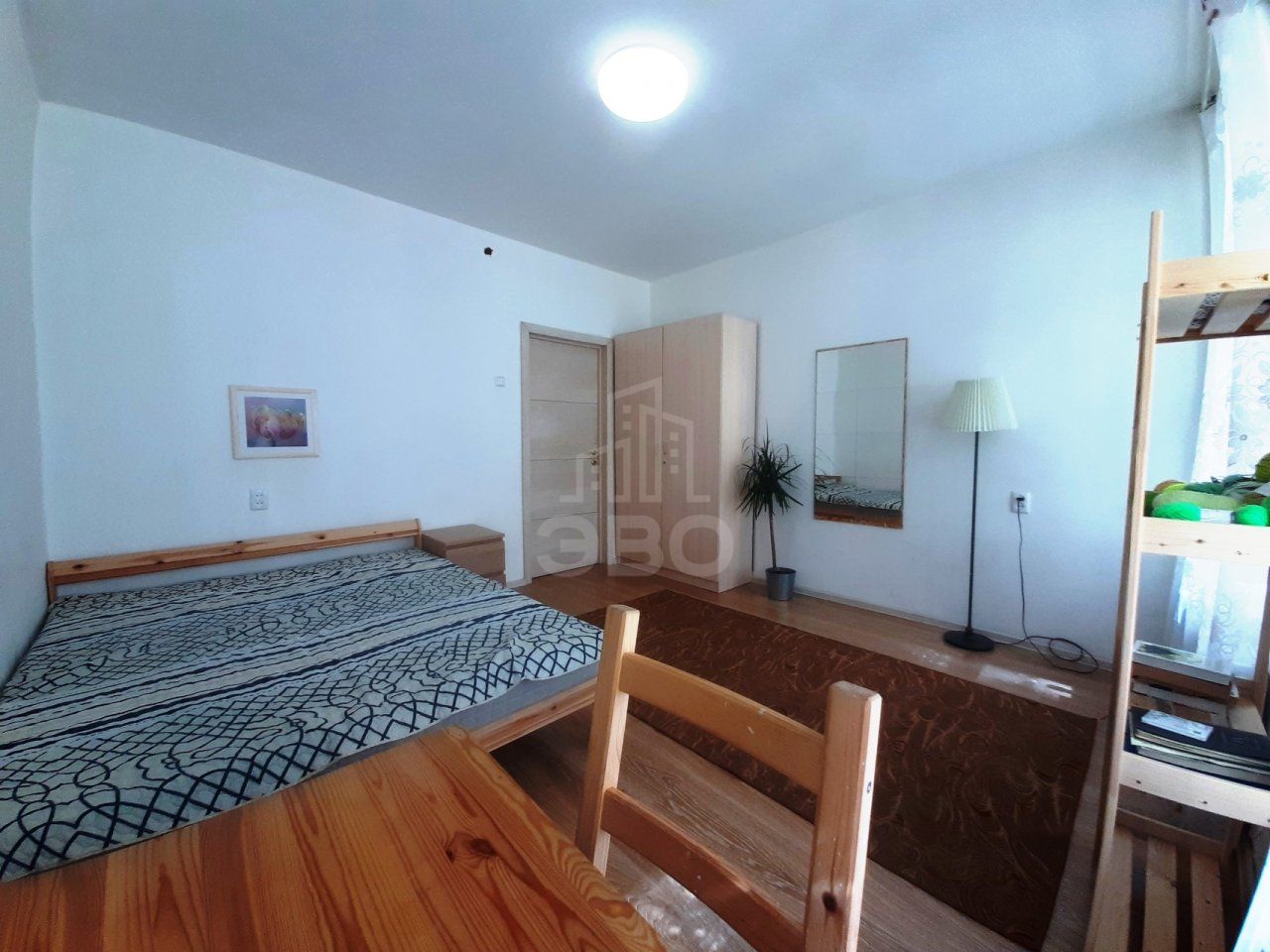 трехкомнатная квартира в Санкт-Петербург по адресу: Некрасова ул., 1, к 38