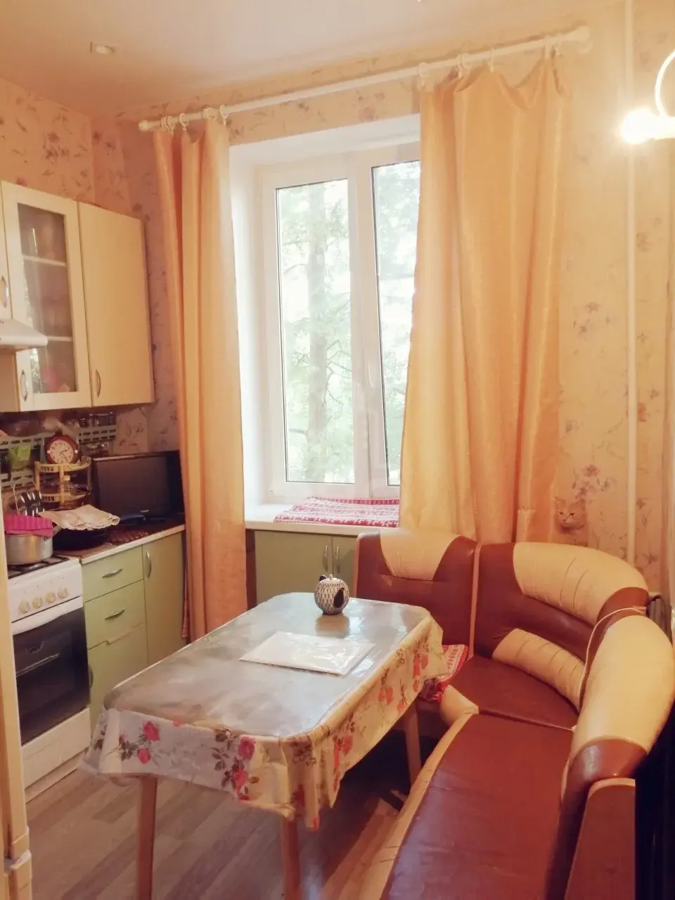 двухкомнатная квартира в Санкт-Петербурге по адресу: Краснодонская ул., 11