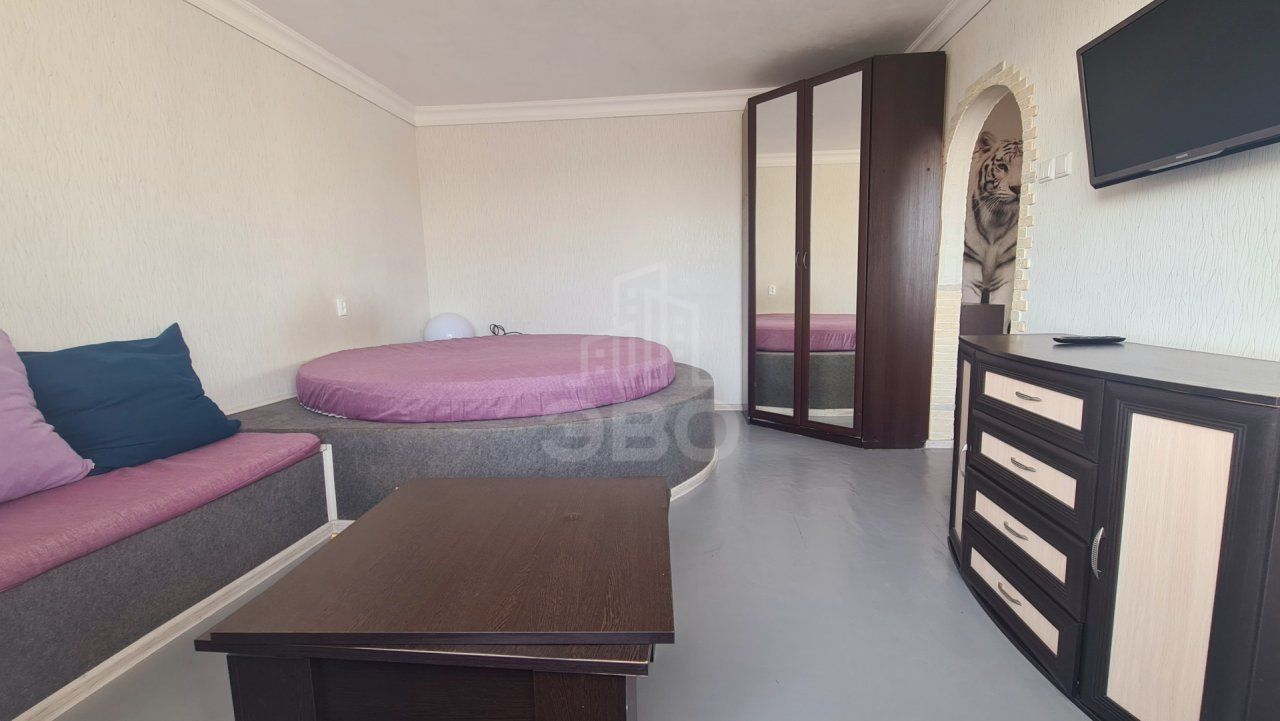 однокомнатная квартира в Санкт-Петербурге по адресу: Ярослава Гашека ул, 4, к 1