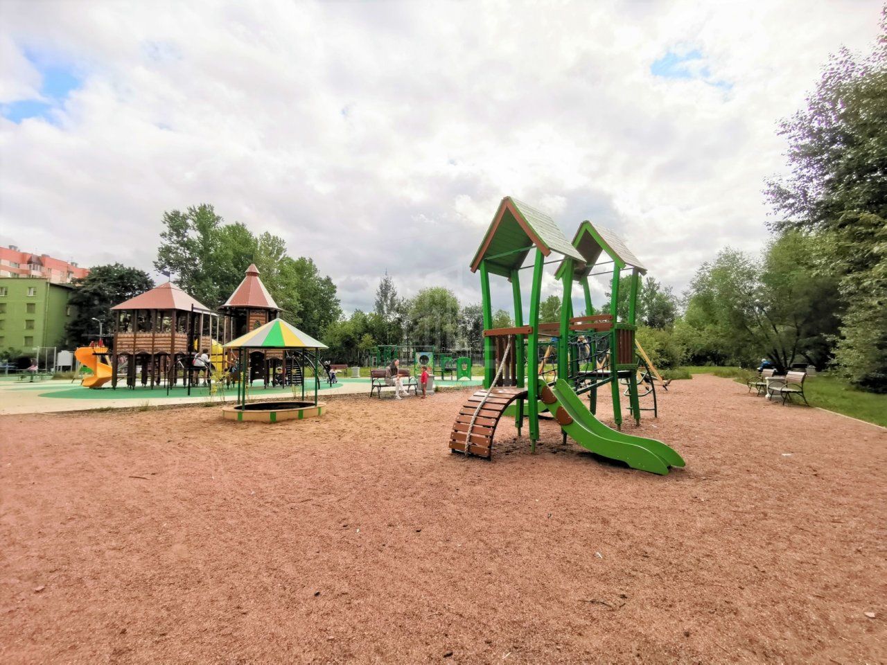 трехкомнатная квартира в Санкт-Петербурге по адресу: Маршала Жукова проспект, 58, к 2