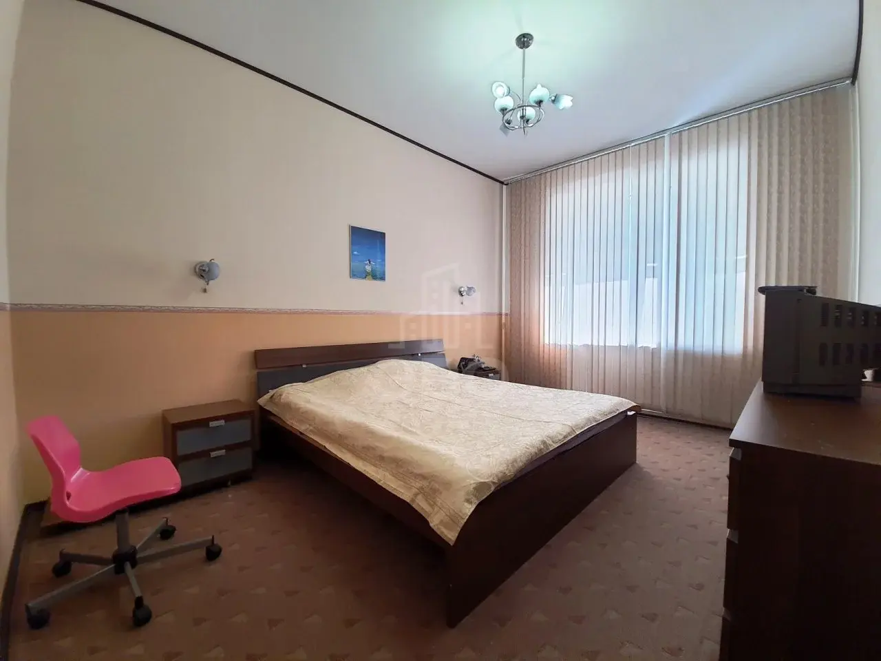 трехкомнатная квартира в Санкт-Петербурге по адресу: 7-я В.О. линия, 34
