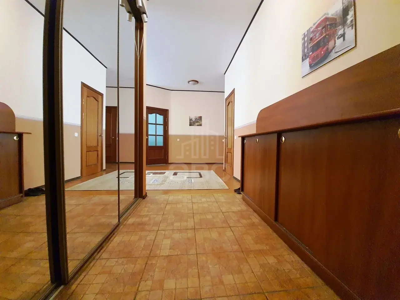 трехкомнатная квартира в Санкт-Петербурге по адресу: 7-я В.О. линия, 34