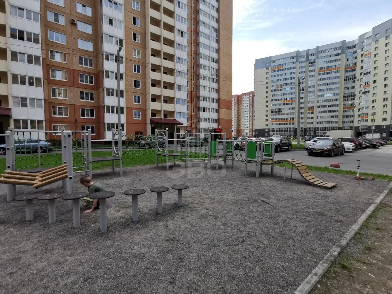 однокомнатная квартира в Санкт-Петербурге по адресу: Коммунаров ул., 190