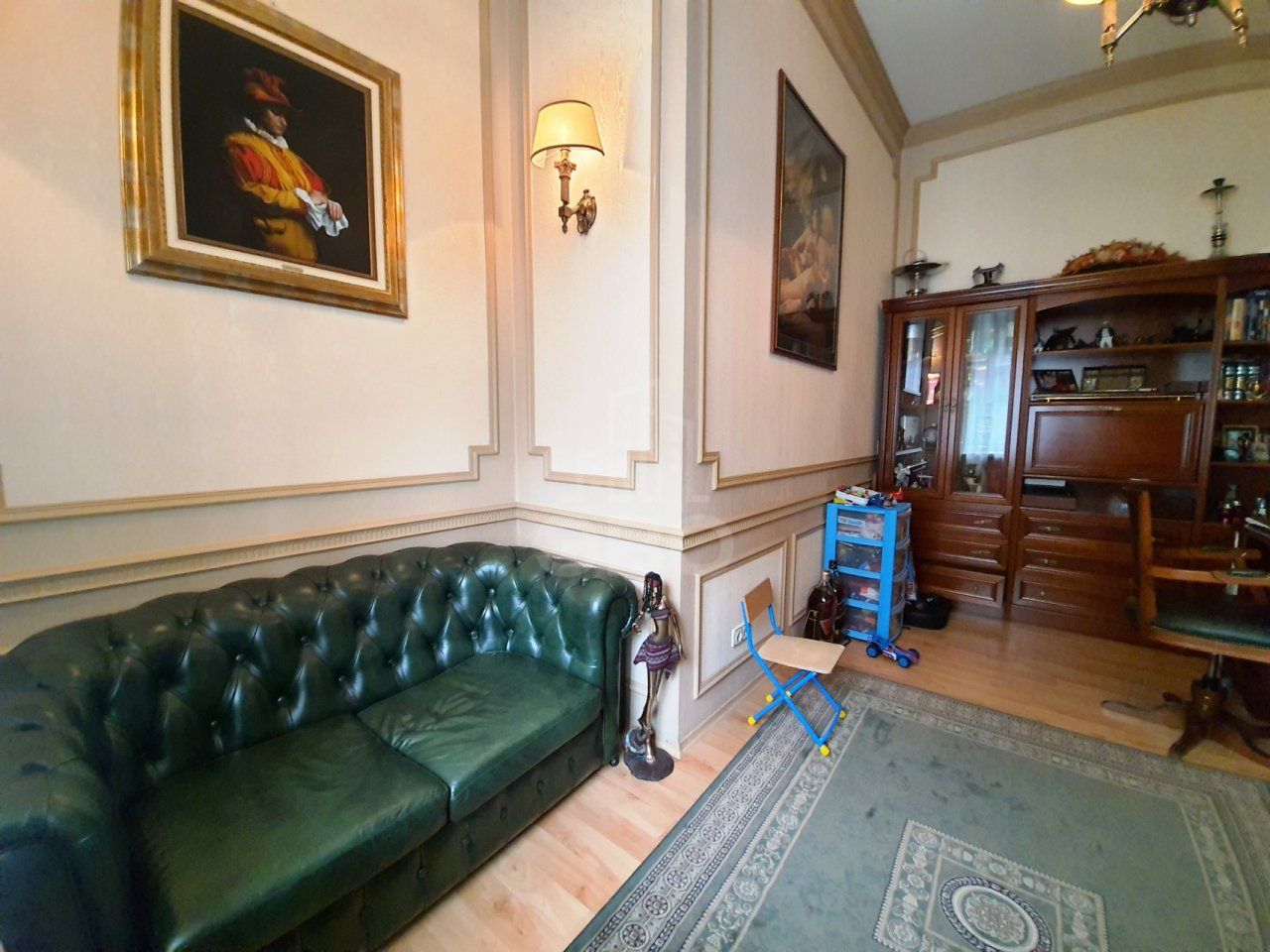 многокомнатная квартира в Санкт-Петербурге по адресу: Жуковского ул., 57