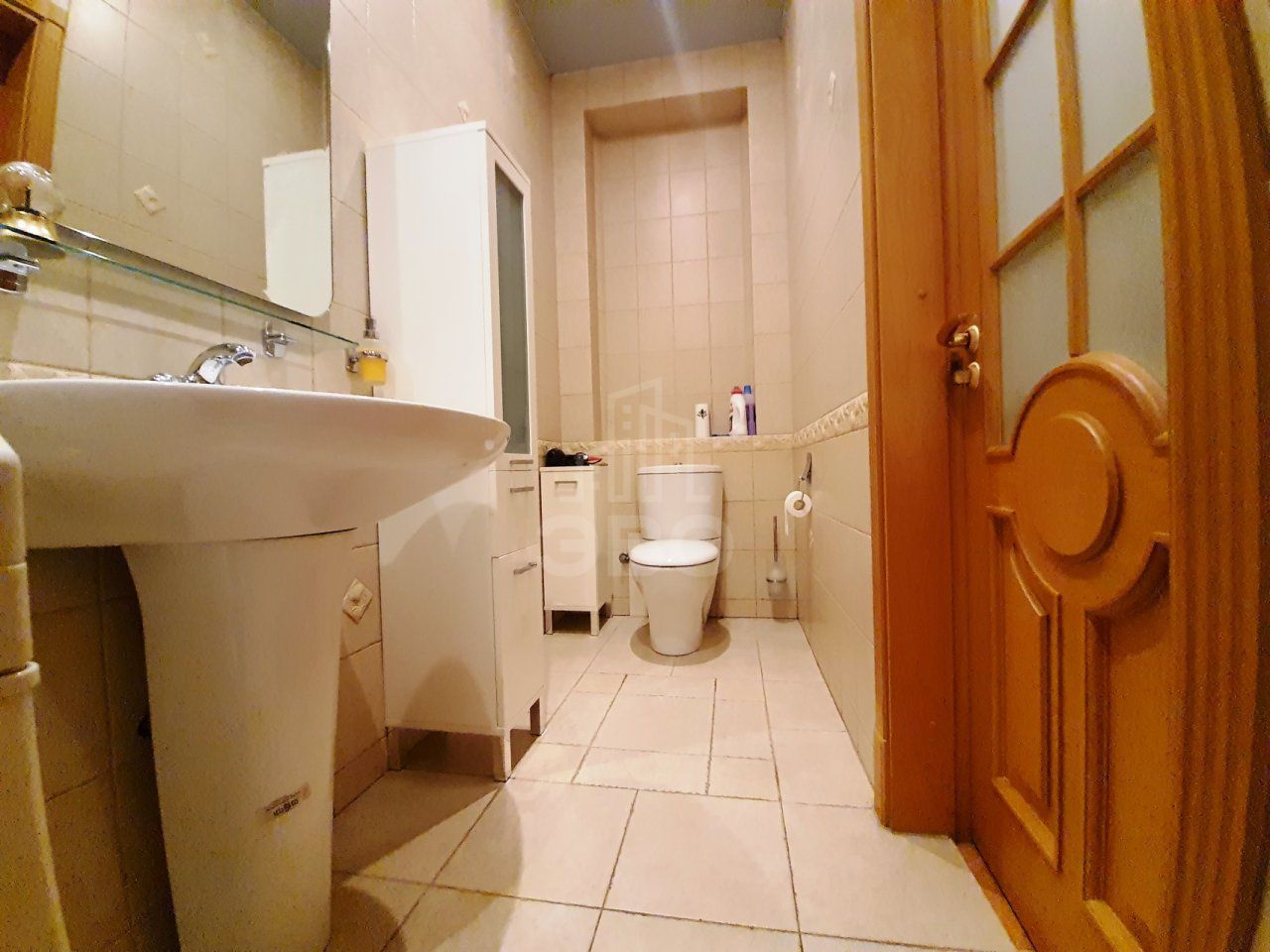 многокомнатная квартира в Санкт-Петербурге по адресу: Жуковского ул., 57