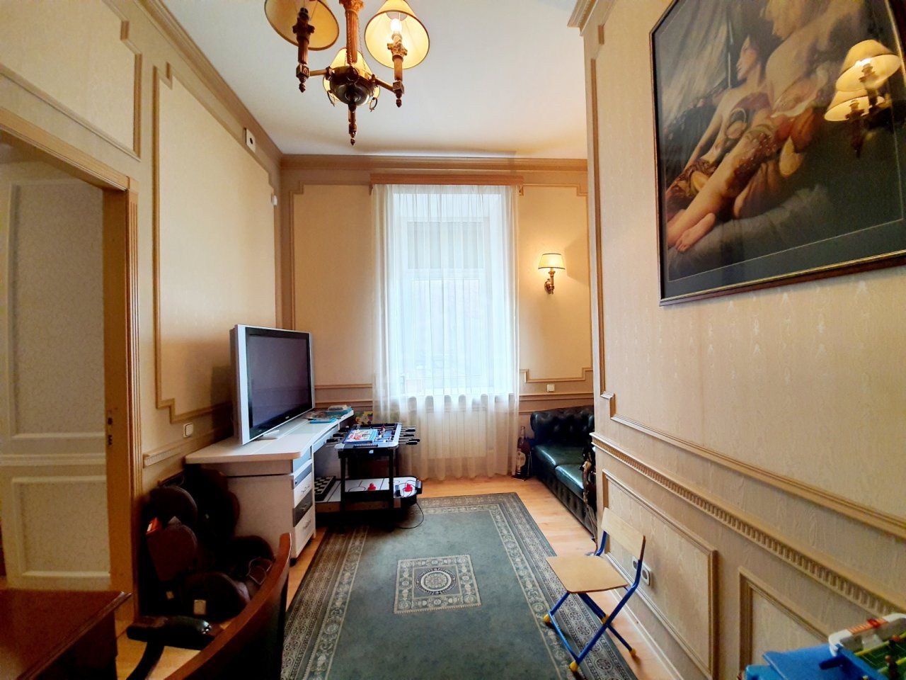 многокомнатная квартира в Санкт-Петербурге по адресу: Жуковского ул., 57