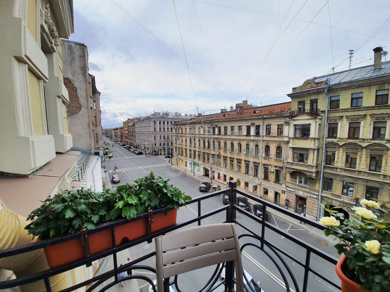 многокомнатная квартира в Санкт-Петербурге по адресу: Жуковского ул., 57