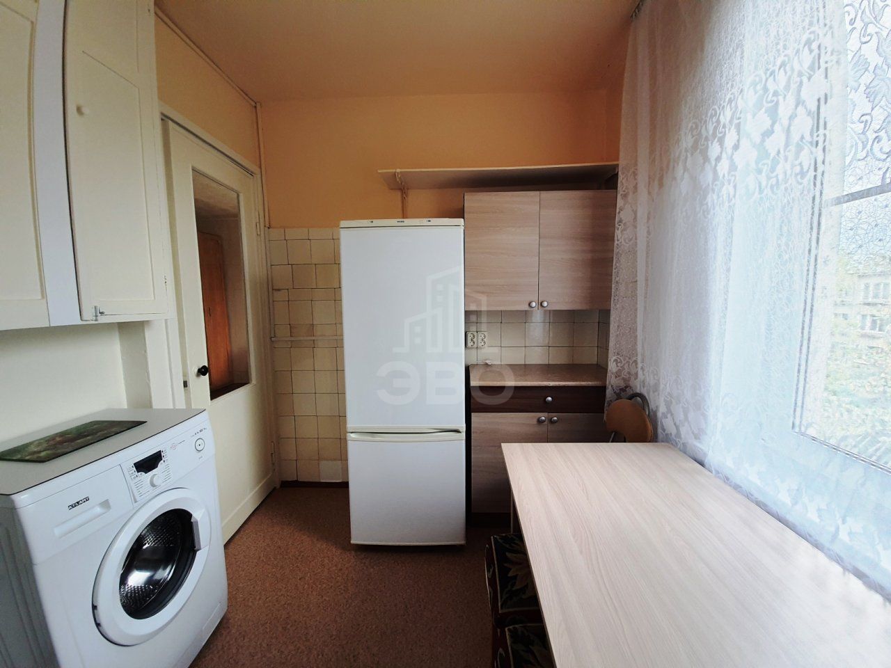 трехкомнатная квартира в Санкт-Петербурге по адресу: Червонного Казачества ул., 22