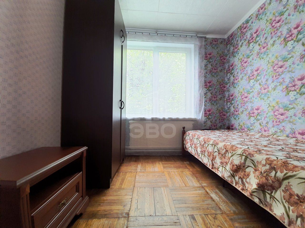 трехкомнатная квартира в Санкт-Петербурге по адресу: Червонного Казачества ул., 22