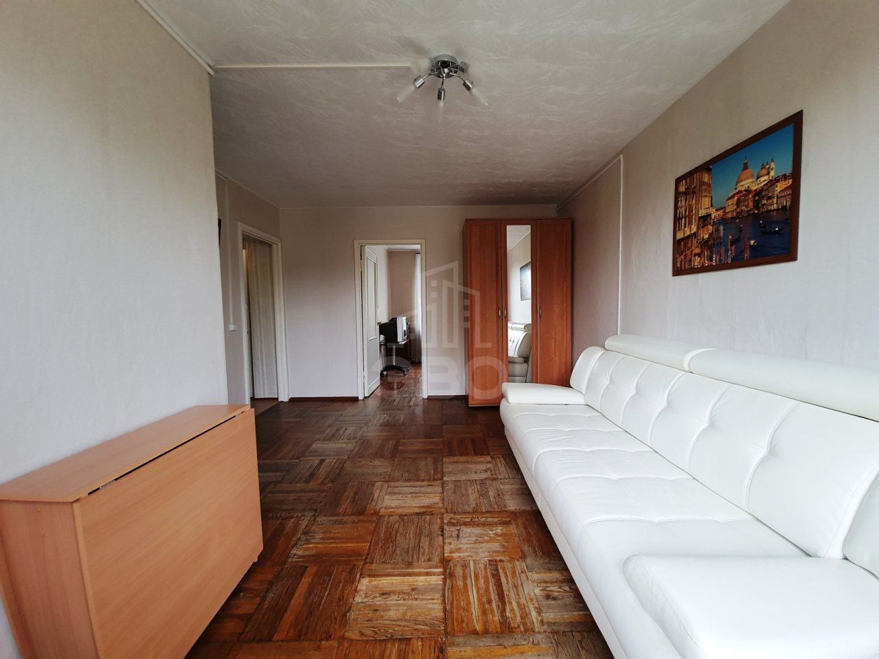 трехкомнатная квартира в Санкт-Петербурге по адресу: Червонного Казачества ул., 22