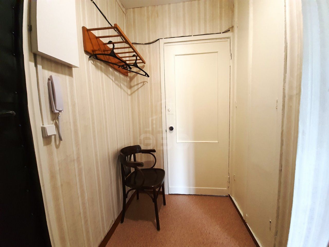 трехкомнатная квартира в Санкт-Петербурге по адресу: Червонного Казачества ул., 22