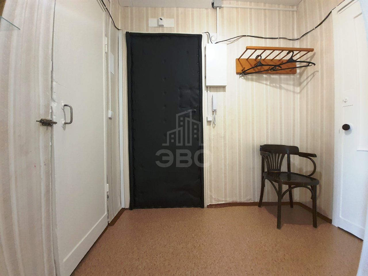 трехкомнатная квартира в Санкт-Петербурге по адресу: Червонного Казачества ул., 22