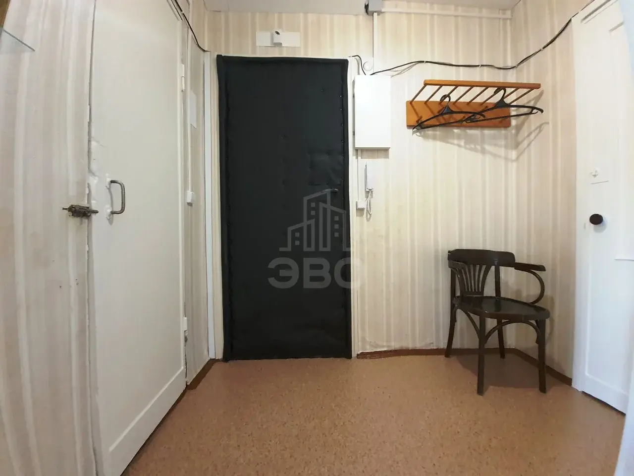 трехкомнатная квартира в Санкт-Петербурге по адресу: Червонного Казачества ул., 22
