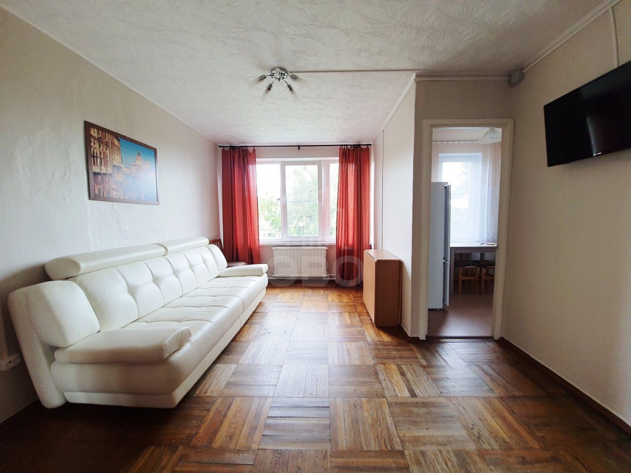 трехкомнатная квартира в Санкт-Петербурге по адресу: Червонного Казачества ул., 22