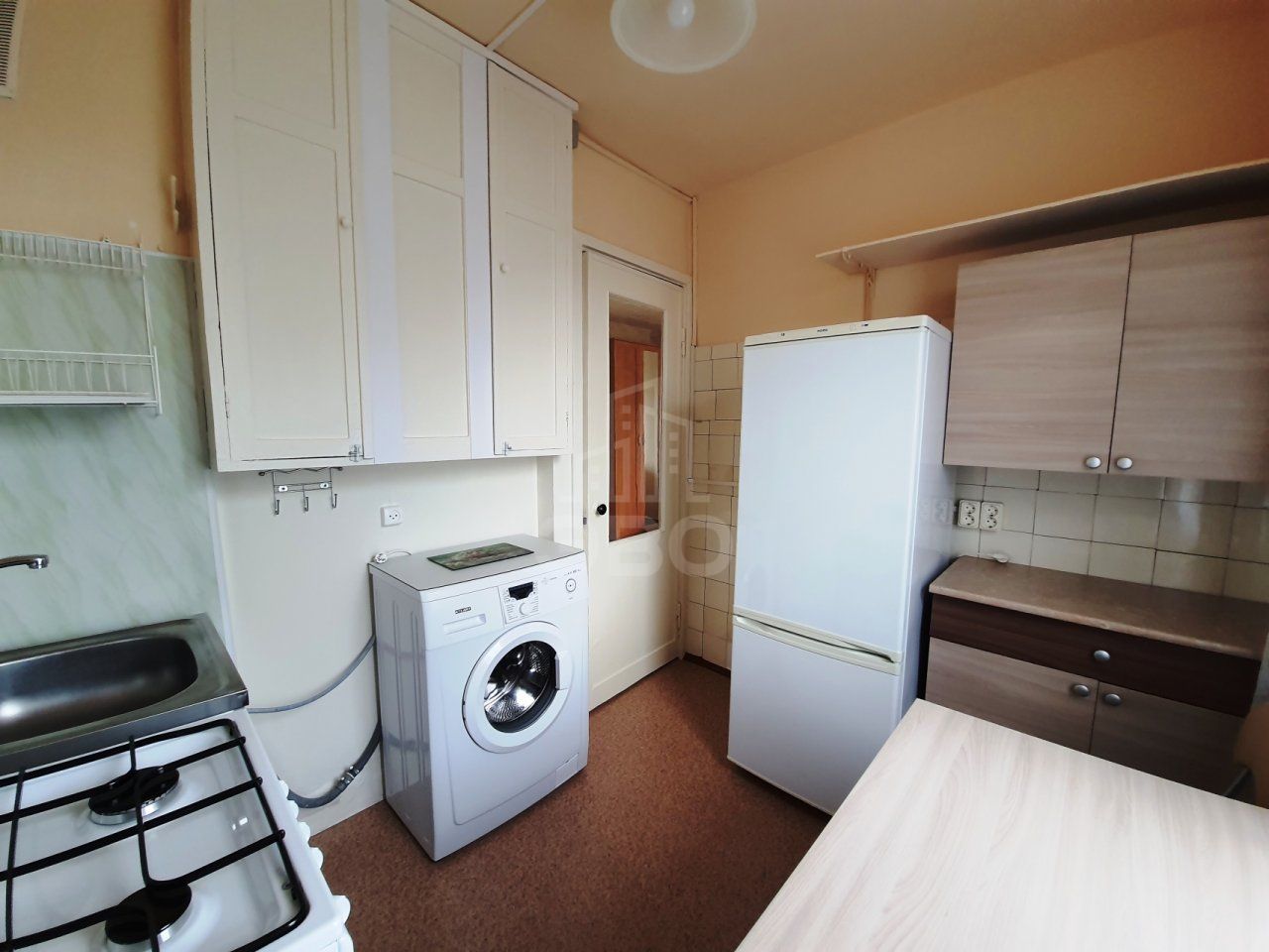 трехкомнатная квартира в Санкт-Петербурге по адресу: Червонного Казачества ул., 22