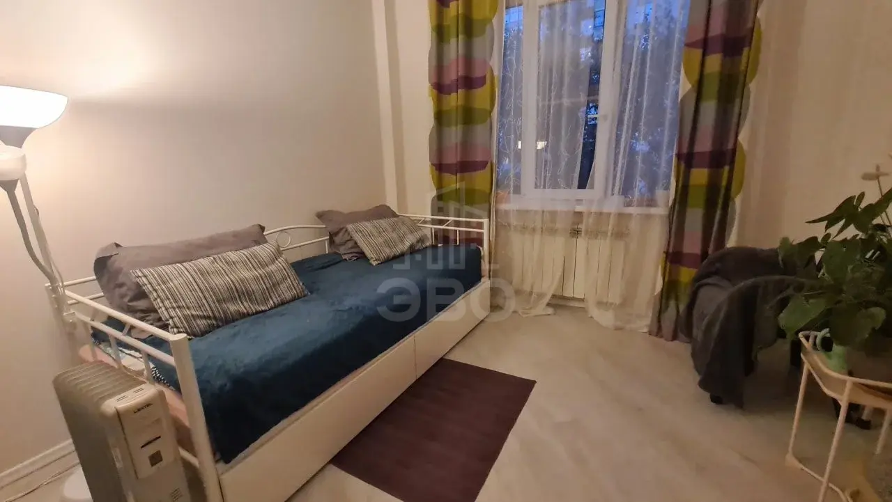 комната в Санкт-Петербурге по адресу: Октябрьская наб., 90, к 8
