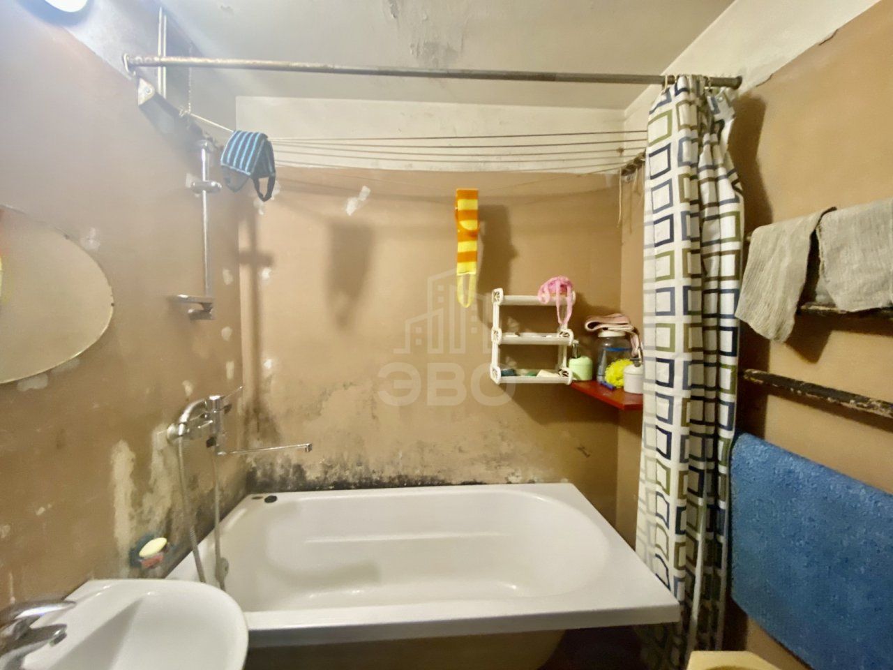 комната в Санкт-Петербурге по адресу: Гатчинская ул., 27, к 2