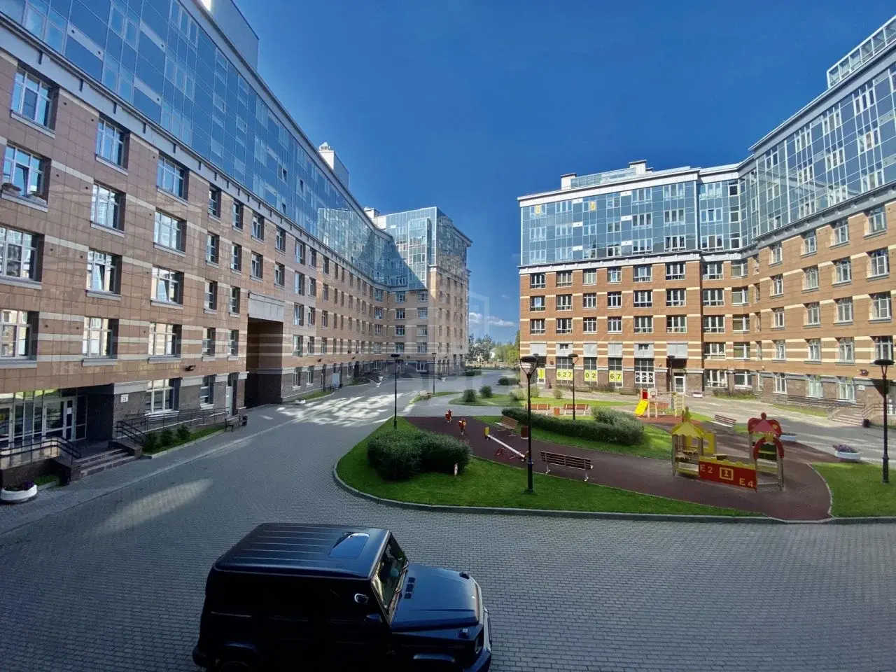 трехкомнатная квартира в Санкт-Петербурге по адресу: Пионерская ул., 50