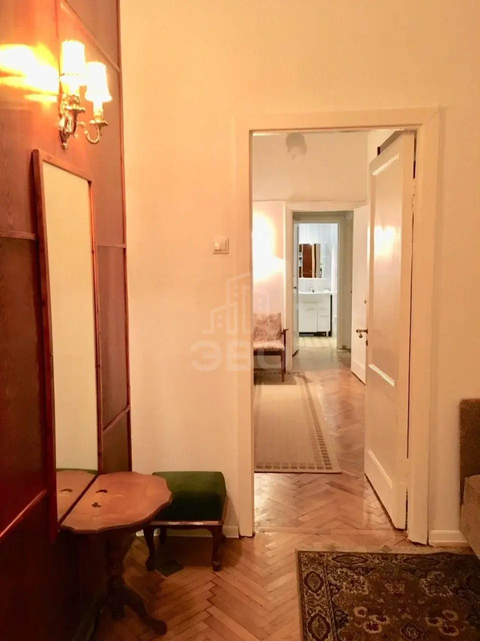 трехкомнатная квартира в Санкт-Петербурге по адресу: Конногвардейский б-р., 6