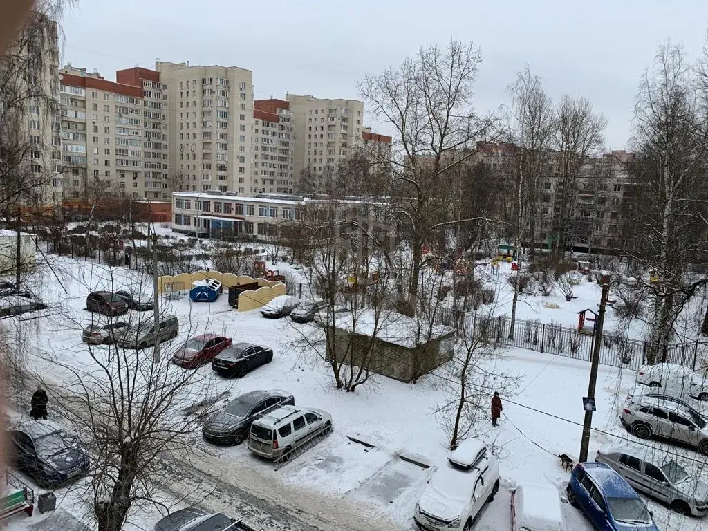 трехкомнатная квартира в Санкт-Петербурге по адресу: Партизана Германа ул., 18, к 1