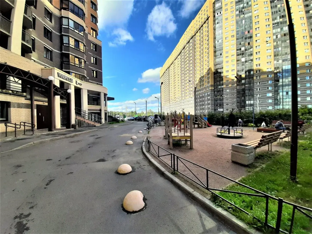 однокомнатная квартира в Санкт-Петербурге по адресу: Михаила Дудина ул., 10