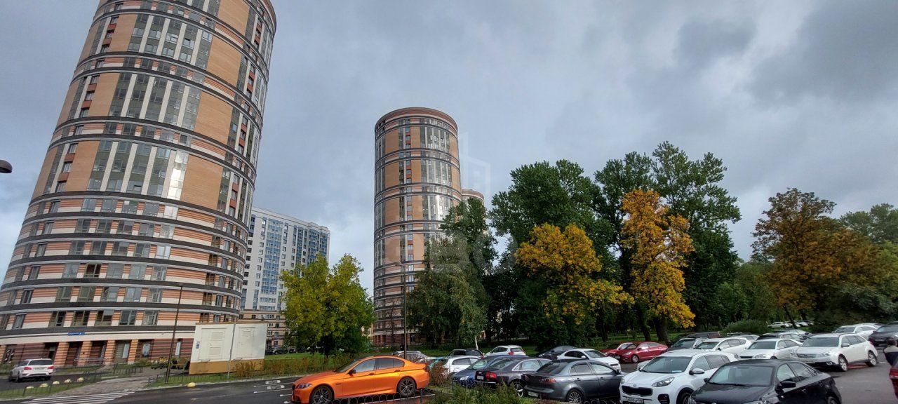 двухкомнатная квартира в Санкт-Петербурге по адресу: Коломяжский проспект, 9, к 1