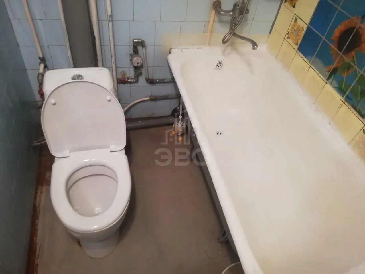трехкомнатная квартира в Санкт-Петербурге по адресу: Стачек проспект, 212