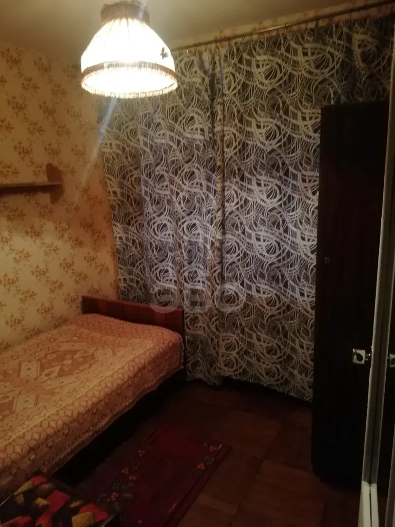 трехкомнатная квартира в Санкт-Петербурге по адресу: Стачек проспект, 212