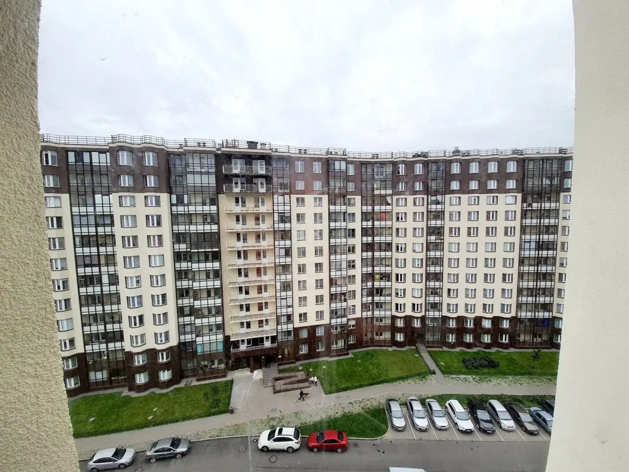 трехкомнатная квартира в Санкт-Петербурге по адресу: Ветеранов проспект, 175