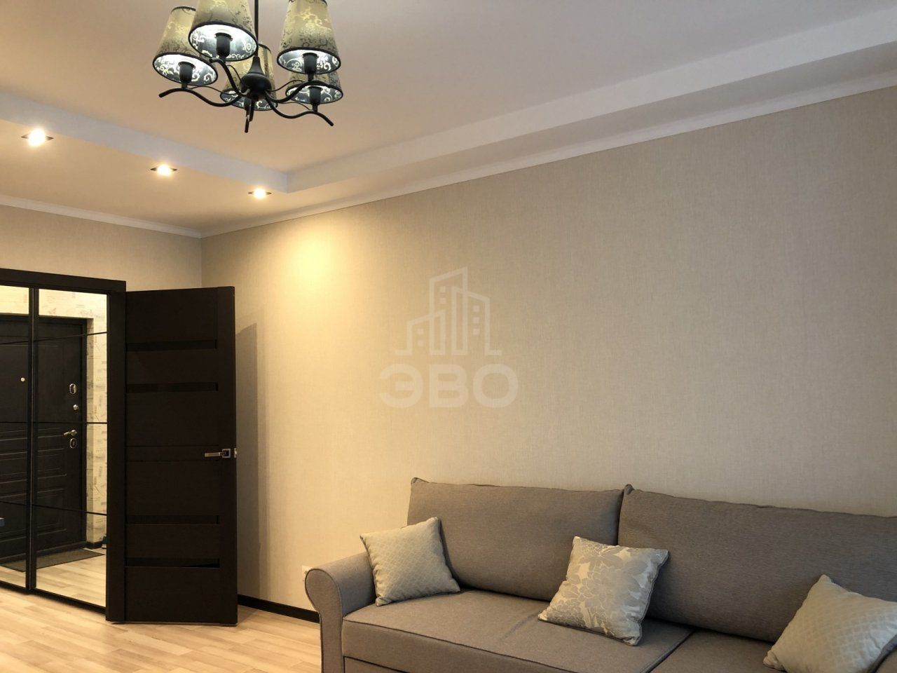 однокомнатная квартира в Санкт-Петербурге по адресу: Ушаковская наб., 1, к 3