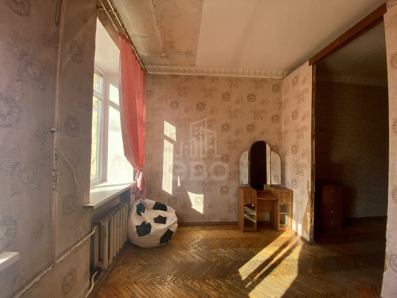трехкомнатная квартира в Санкт-Петербурге по адресу: Разъезжая ул., 43