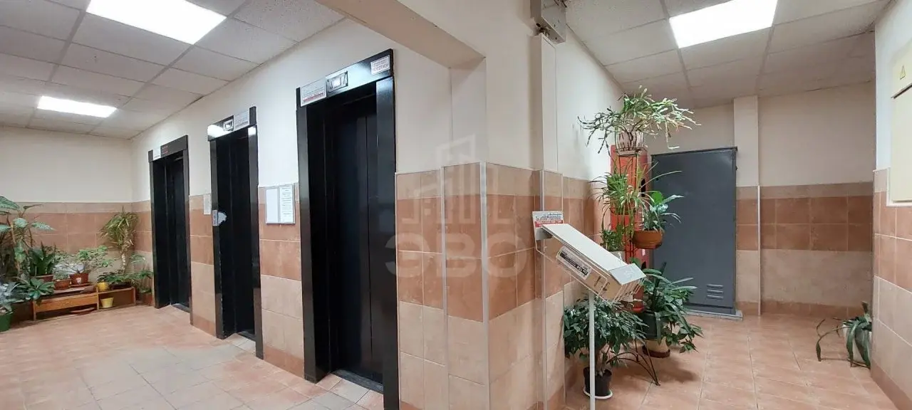 трехкомнатная квартира в Санкт-Петербурге по адресу: Поликарпова аллея, 2