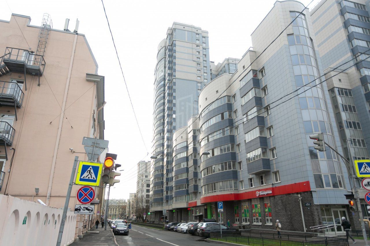 двухкомнатная квартира в Санкт-Петербурге по адресу: Смоленская ул., 18, литера А