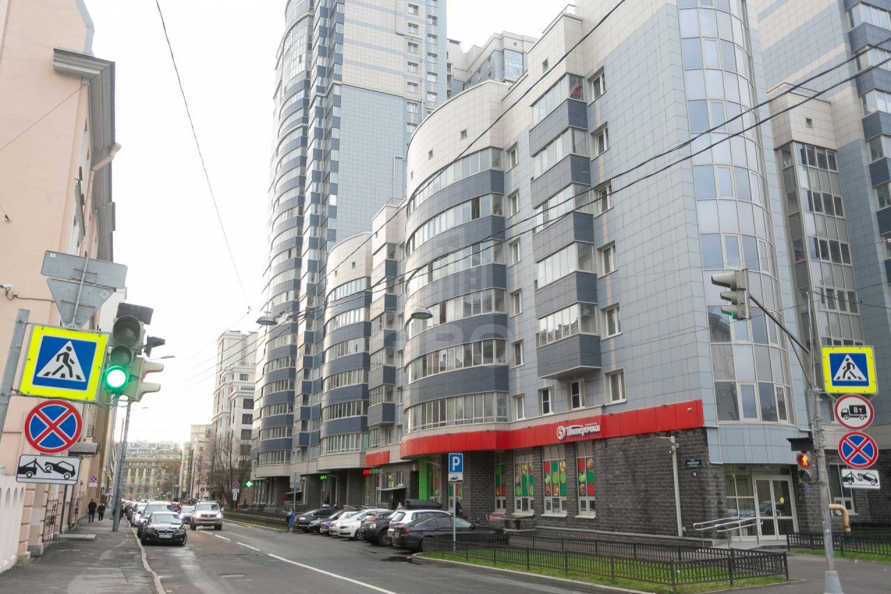 двухкомнатная квартира в Санкт-Петербурге по адресу: Смоленская ул., 18, литера А