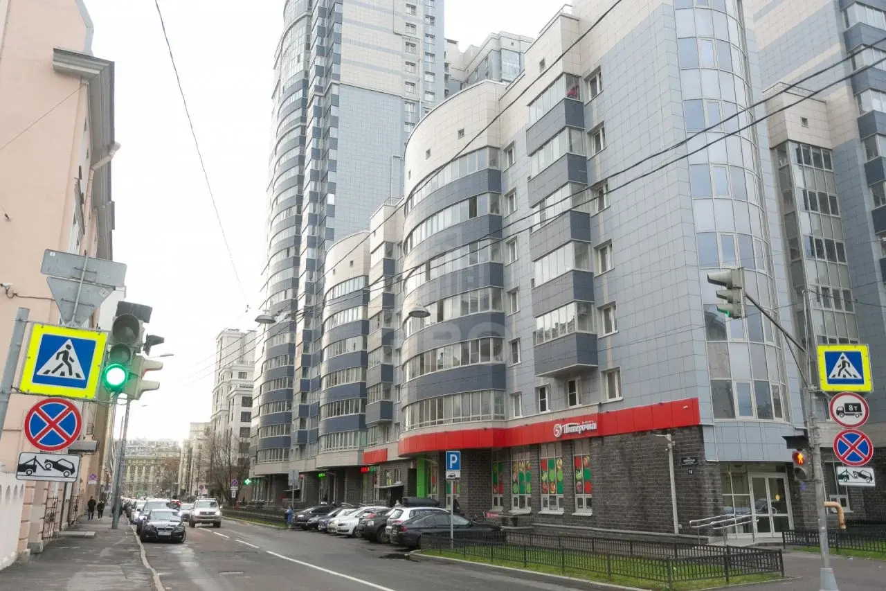 двухкомнатная квартира в Санкт-Петербурге по адресу: Смоленская ул., 18, литера А