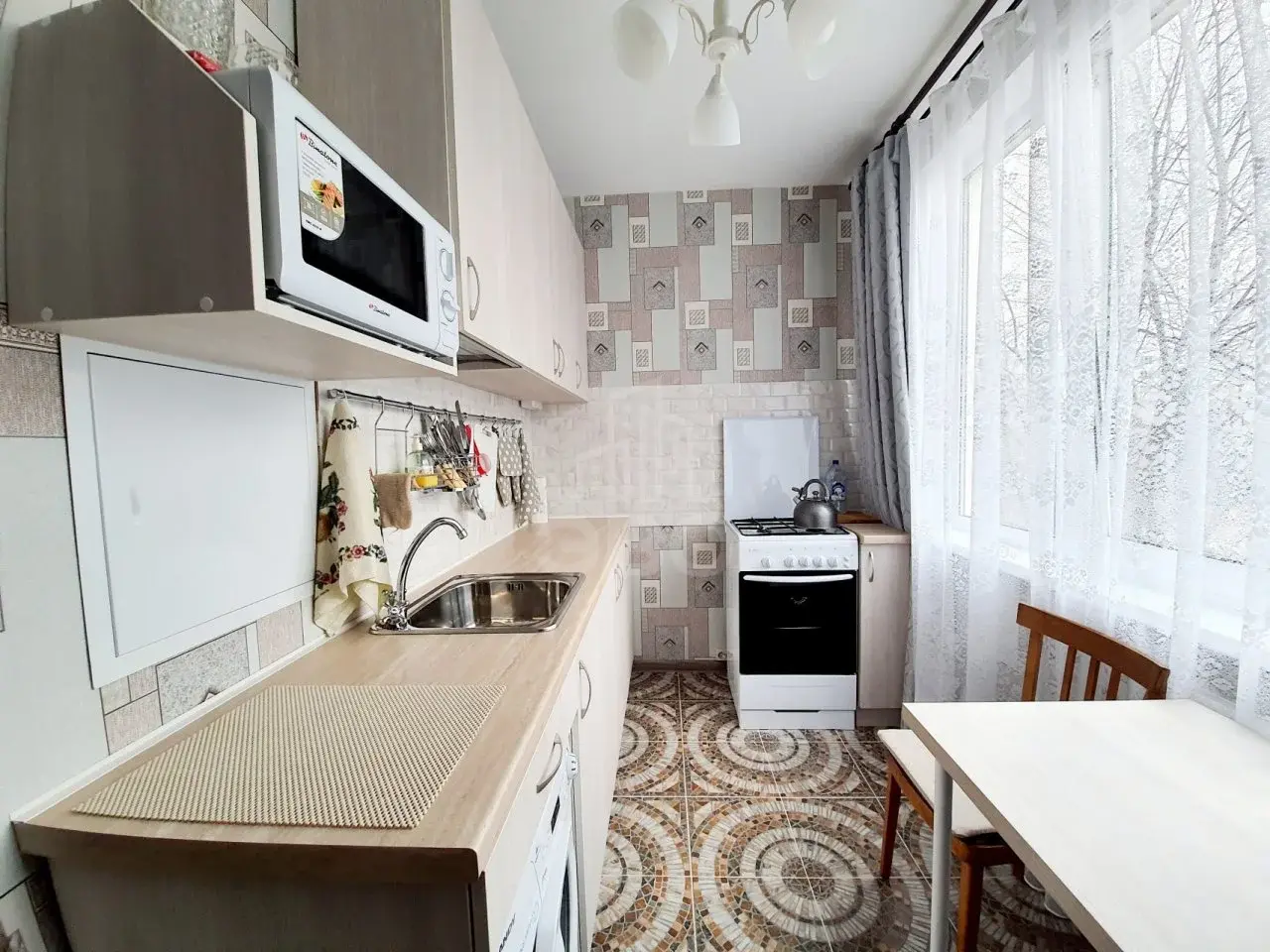 однокомнатная квартира в Санкт-Петербурге по адресу: Дыбенко ул., 38