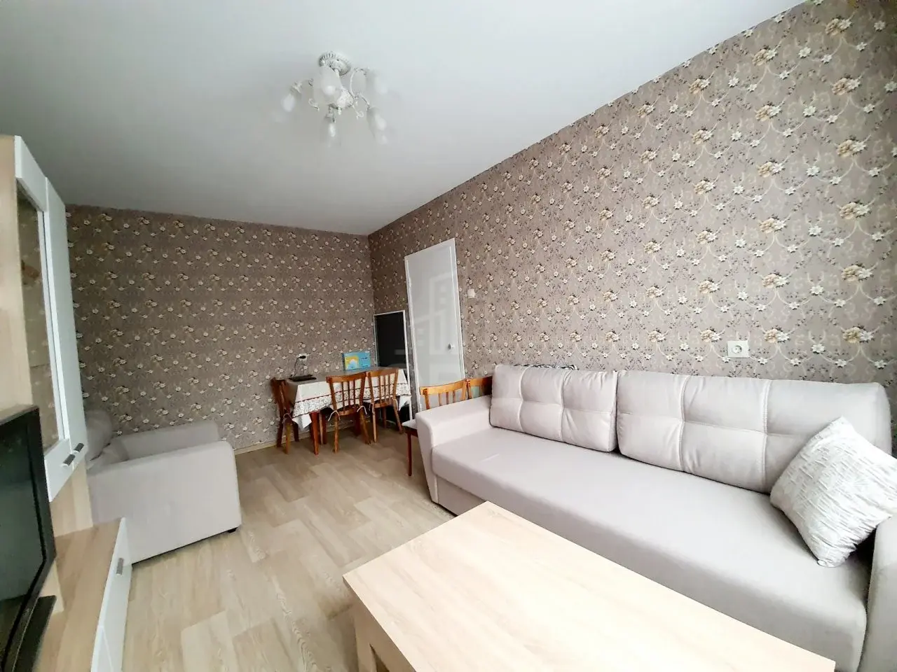 однокомнатная квартира в Санкт-Петербурге по адресу: Дыбенко ул., 38