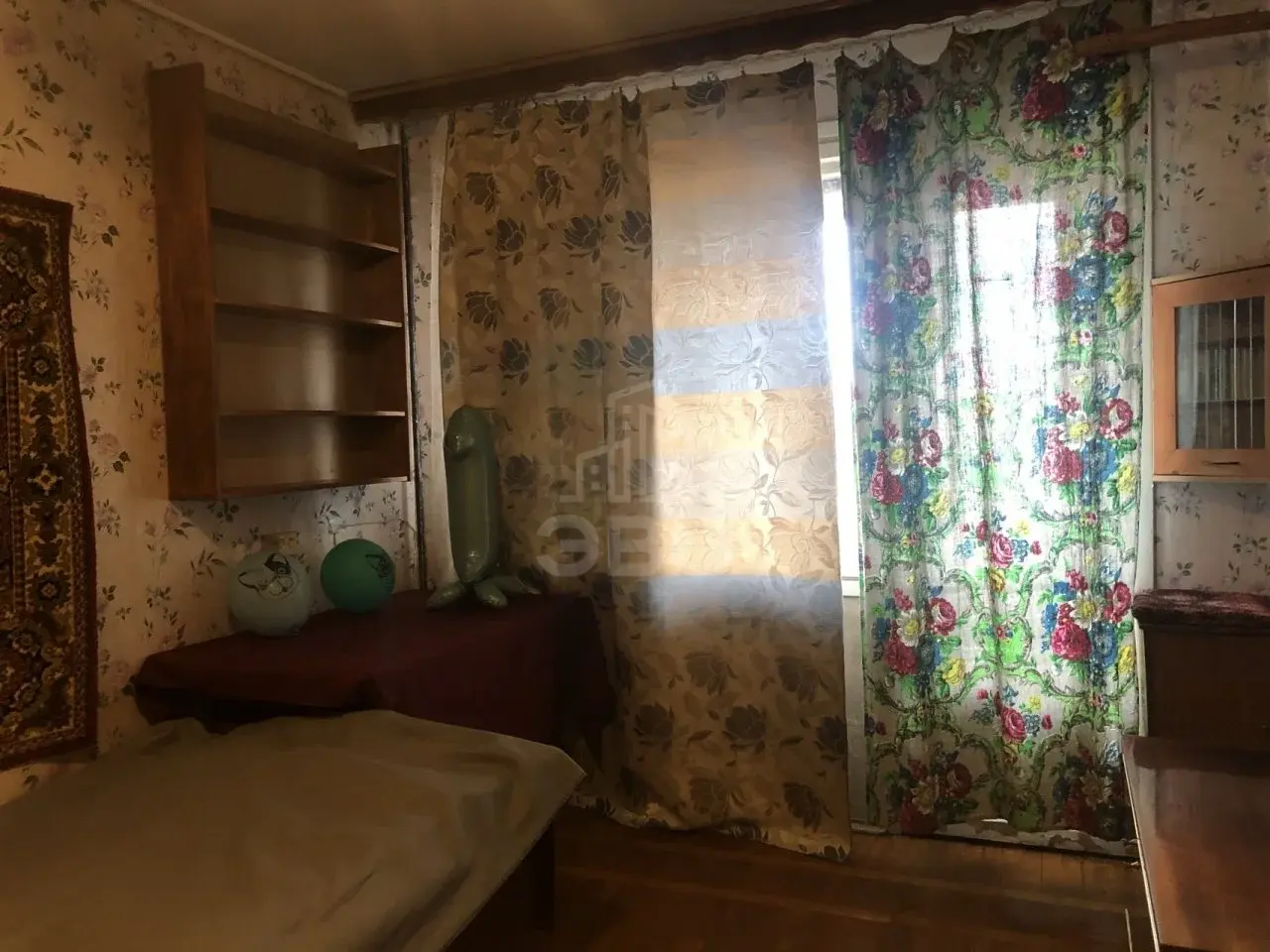 трехкомнатная квартира в Санкт-Петербурге по адресу: Зины Портновой ул., 21, к 1