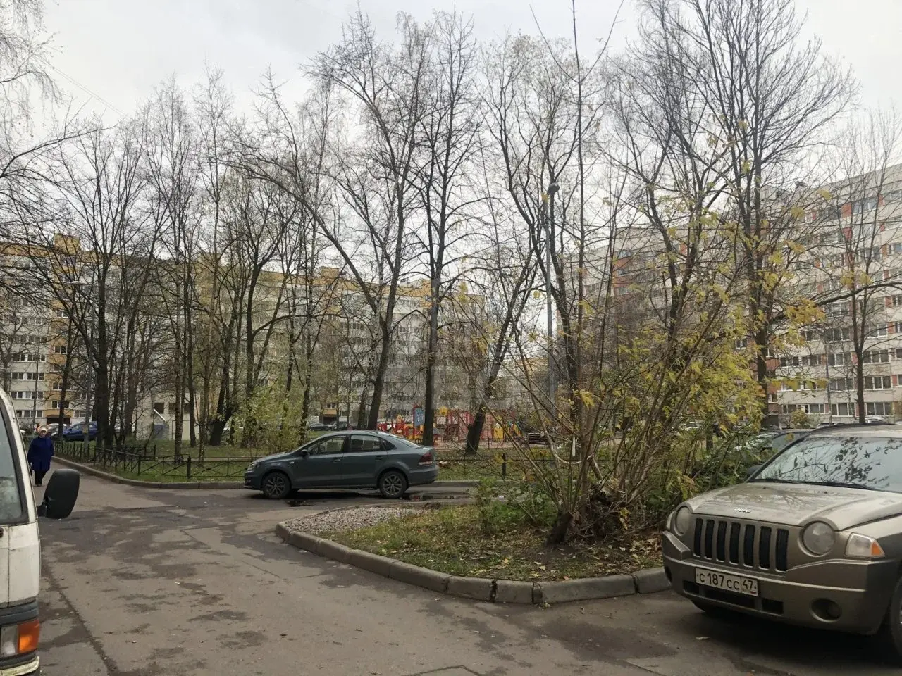 трехкомнатная квартира в Санкт-Петербурге по адресу: Зины Портновой ул., 21, к 1