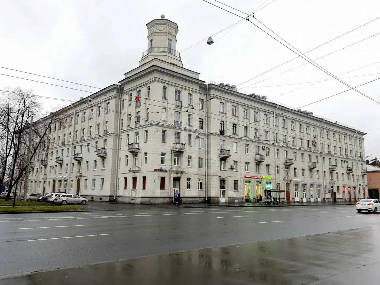 двухкомнатная квартира в Санкт-Петербурге по адресу: Стачек проспект, 41