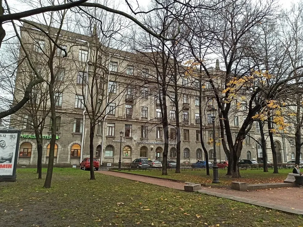 комната в Санкт-Петербурге по адресу: Каменноостровский проспект, 27