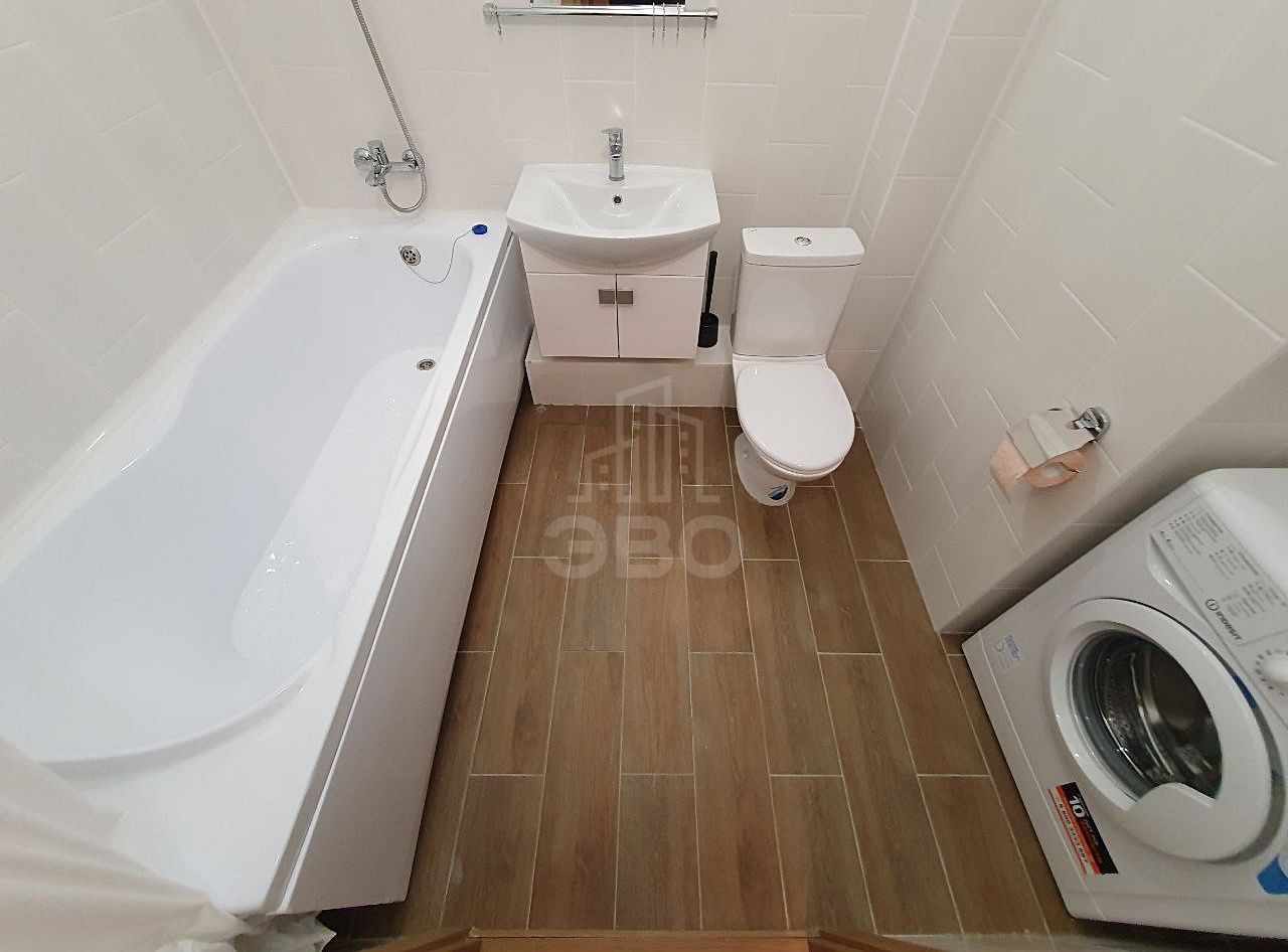 однокомнатная квартира в Санкт-Петербурге по адресу: Лидии Зверевой ул., 9, к 1